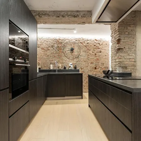 Apartment High Ceiling Gem In Heart Of Historic District *