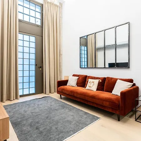 High Ceiling Gem In Heart Of Historic District Apartment Malaga